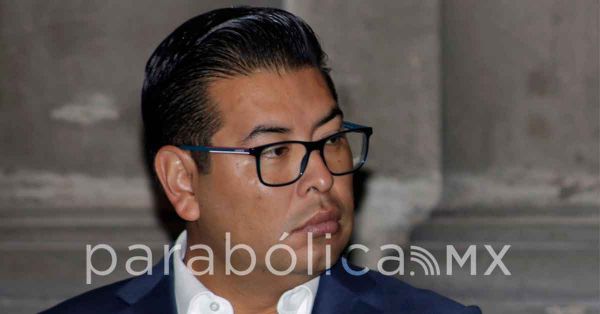 Defiende N&eacute;stor Camarillo la petici&oacute;n de mayores recursos de Eduardo Rivera