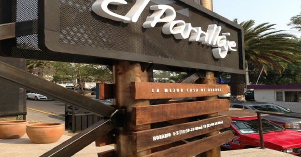 Roba comando armado medio mill&oacute;n de pesos en El Parrillaje de La Paz