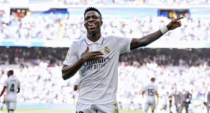 Defiende Real Madrid a Vinicius Junior ante comentario racista