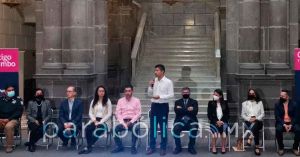 Ofrece Eduardo Rivera apoyos para jóvenes emprendedores