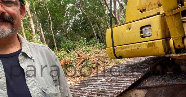 Bloquean activistas maquinaría del Tren Maya en Akumal