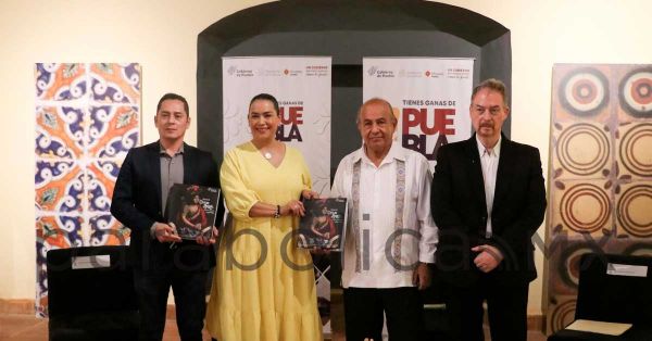 Fortalece Cultura reconocimiento a gastronom&iacute;a poblana; presenta libro del Chile en Nogada