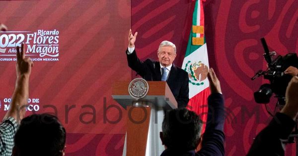 Acusa López Obrador ser victima de estereotipos conservadores