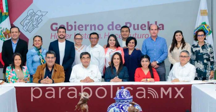 Apuntala Barbosa agenda legislativa con diputados de Morena y PT