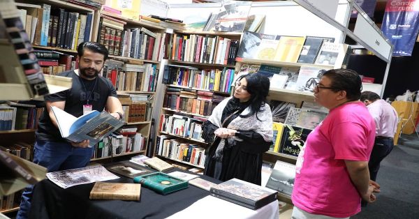 Inicia la &quot;Fiesta del Libro&quot; en Puebla Capital