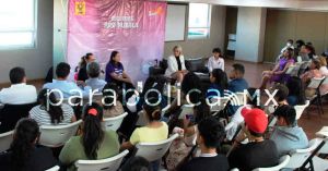 Se muestran perredistas poblanas contra el Plan B electoral ante la CDH Puebla