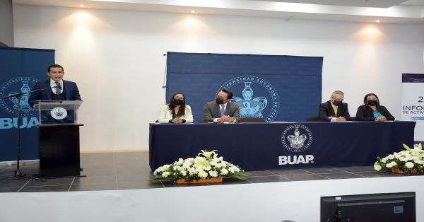 Regreso a las aulas favorece desarrollo de los estudiantes en la BUAP