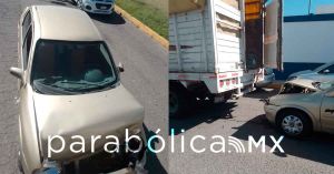 Chocan contra camioneta de Parques y Jardines en el bulevar Gasoducto