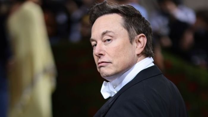 Celebra AMLO postura de Elon Musk para permitir llegada de migrantes a EE.UU.