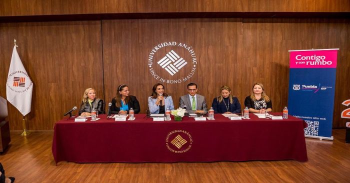 Firma SMDIF convenio con la Universidad Anáhuac Puebla