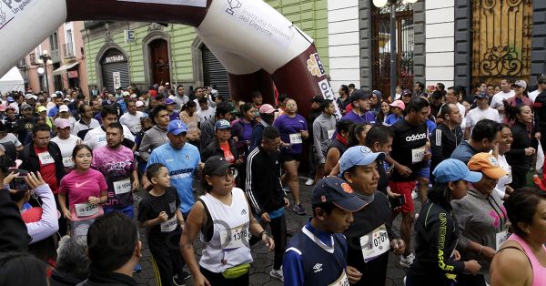 Da Céspedes banderazo de salida a Carrera del Congreso