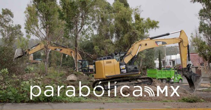 Llega maquinaria a donde se iniciará la construcción de la sede del Congreso