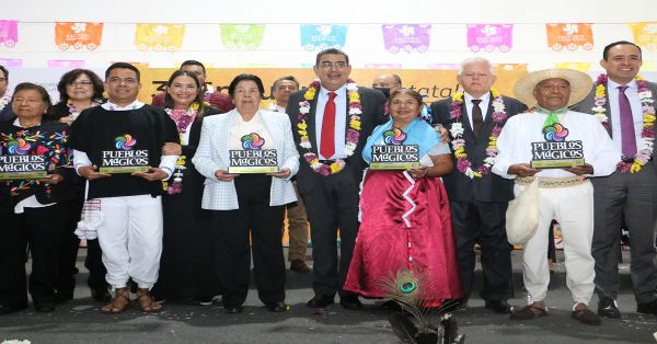Pide gobernador de Puebla a hacer equipo para impulsar el turismo