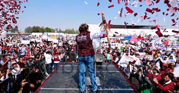 “Terminaremos con 100 años de oscuridad”, cierra Delfina Gómez precampaña en Texcoco