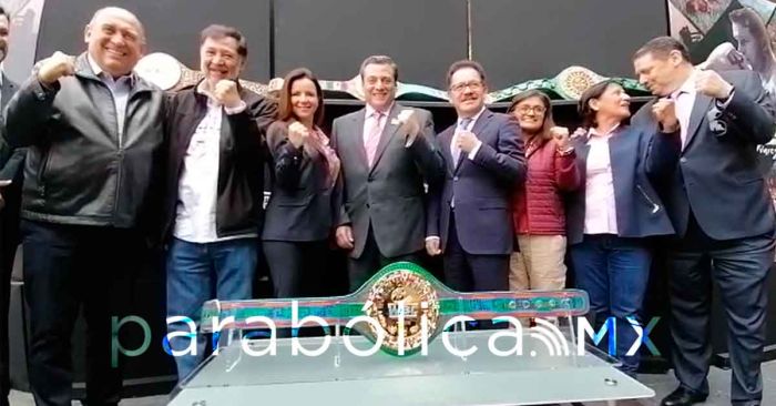 Develan diputados cinturón conmemorativo de la Batalla del 5 de Mayo