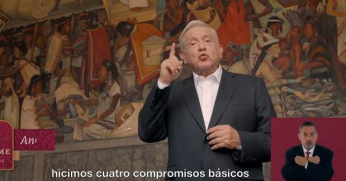 Presume AMLO nuevo modelo escolar en quinto informe