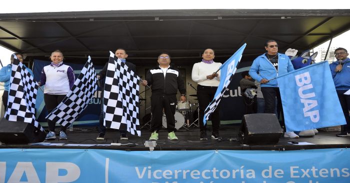 Celebra BUAP la “Primera carrera de la mujer”