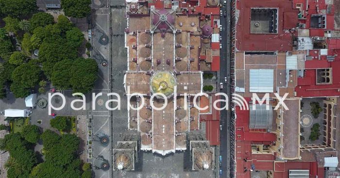 Conmemoran con misa el aniversario 374 de la consagración de la Catedral de Puebla