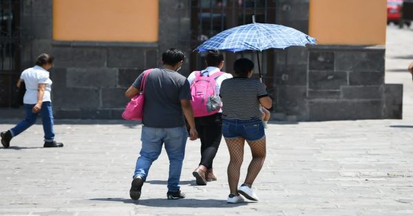 Exhorta Secretaría de Salud a población cuidarse de golpes de calor