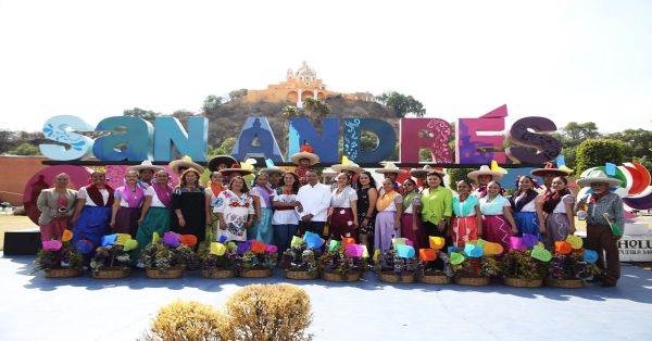 Realizan el Primer Encuentro de Danzas Regionales en San Andrés Cholula