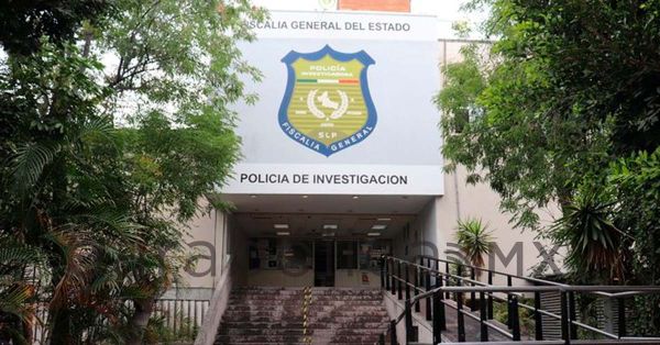 Mueren dos polic&iacute;as en ataque a comandancia de San Luis Potos&iacute;