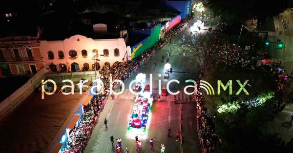 Disfruta Puebla capital de la magia, espect&aacute;culo y color de la Caravana Navide&ntilde;a