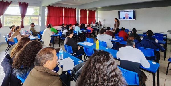 Fortalece SEP formación de más de 2 mil 800 docentes de secundarias técnicas