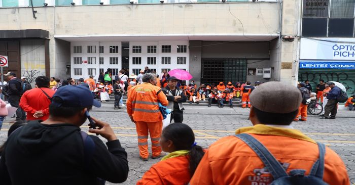 Piden mejores condiciones trabajadores del Servicio de Limpia