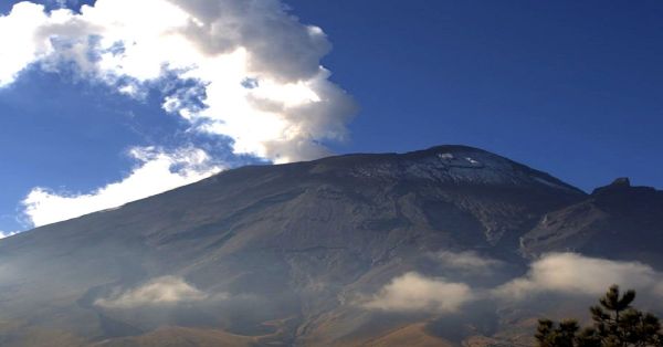 Registra Popocatépetl una explosión y 6 horas de tremor