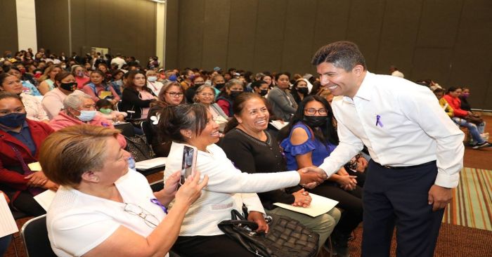 Reitera alcalde Eduardo Rivera respeto y apoyo a las mujeres poblanas