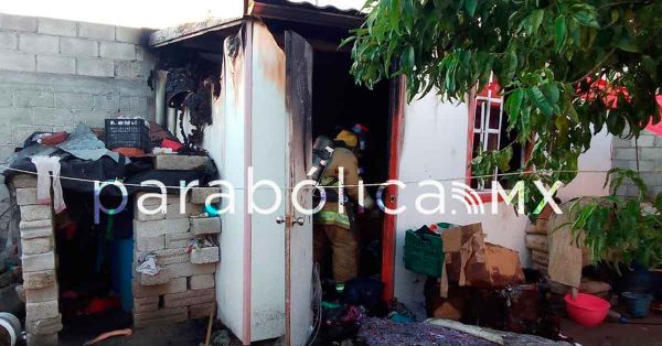 Se incendia casa en Acajete; tres niños sufren quemaduras