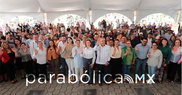 Entrega SEDIF aparatos auditivos a 125 personas de Xicotepec, Huauchinango y Zacatlán