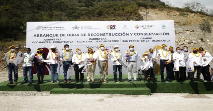 Inician construcción de carretera en la Sierra Norte