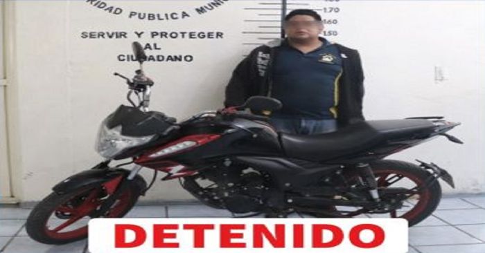 Recuperan en San Pedro Cholula motocicleta con reporte de robo, hay un detenido