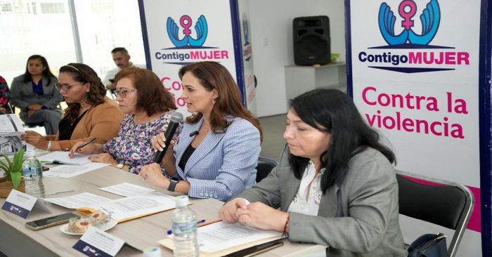 Realiza SMDIF mesa interinstitucional para hablar sobre violencia