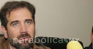 Resignado Lorenzo Córdova felicita la llegada de Guadalupe Taddei al INE
