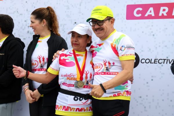 Participan más de mil 500 en carrera &quot;De adentro hacia Puebla&quot;