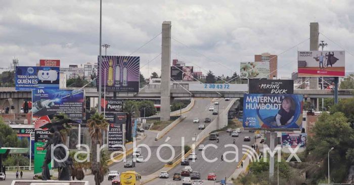 Cuesta 100 mil pesos al estado concretar el retiro de espectaculares: Medio Ambiente