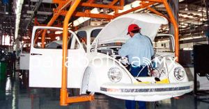 Sigue presente el legado del Volkswagen Sedan a 20 años del fin de su producción mundial 