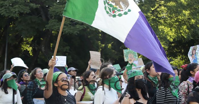 Marchan en la capital del país por el aborto legal, seguro y gratuito