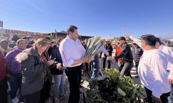 Entrega Armenta magueyes en la mixteca; busca mejorar aprovechamiento de recursos naturales