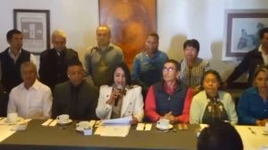 Bloquea Paola Angón a Morena; la señalan por negar Plaza Pública para informes