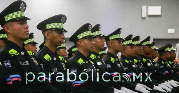 Suman casi 600 polic&iacute;as graduados en 2 a&ntilde;os: Eduardo Rivera