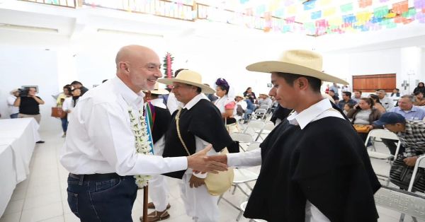 Llegan asesorías jurídicas a pobladores de Cuetzalan