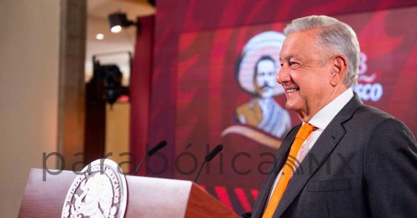 Celebra López Obrador que SCJN desechara amparo del tío de Cárdenas Palomino
