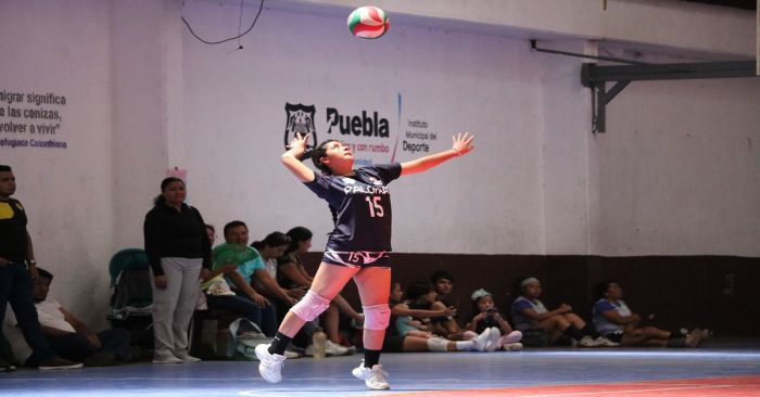 Participan más de 300 personas en el Torneo de Los Barrios de Voleibol en Puebla