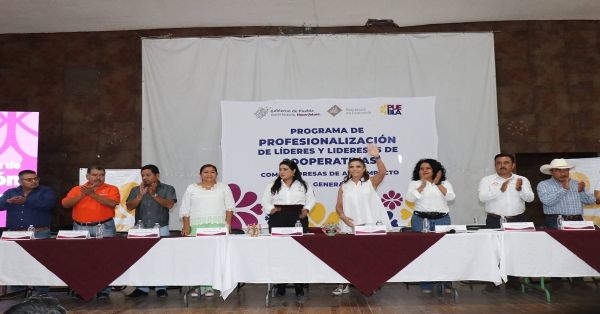 Impulsan en Izúcar cooperativas y mujeres emprendedoras