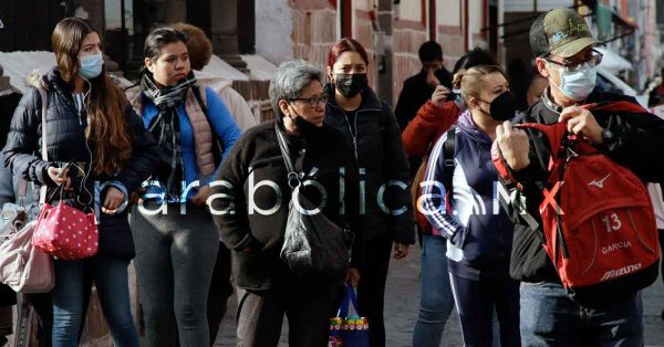 Se abrigan poblanos ante el Frente Frío número 30