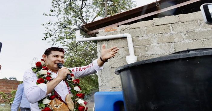 Propone Armenta una solución al desabasto del agua