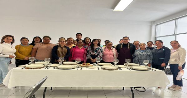 Capacitan a cocineras tradicionales de Calpan y San Nicolás de los Ranchos